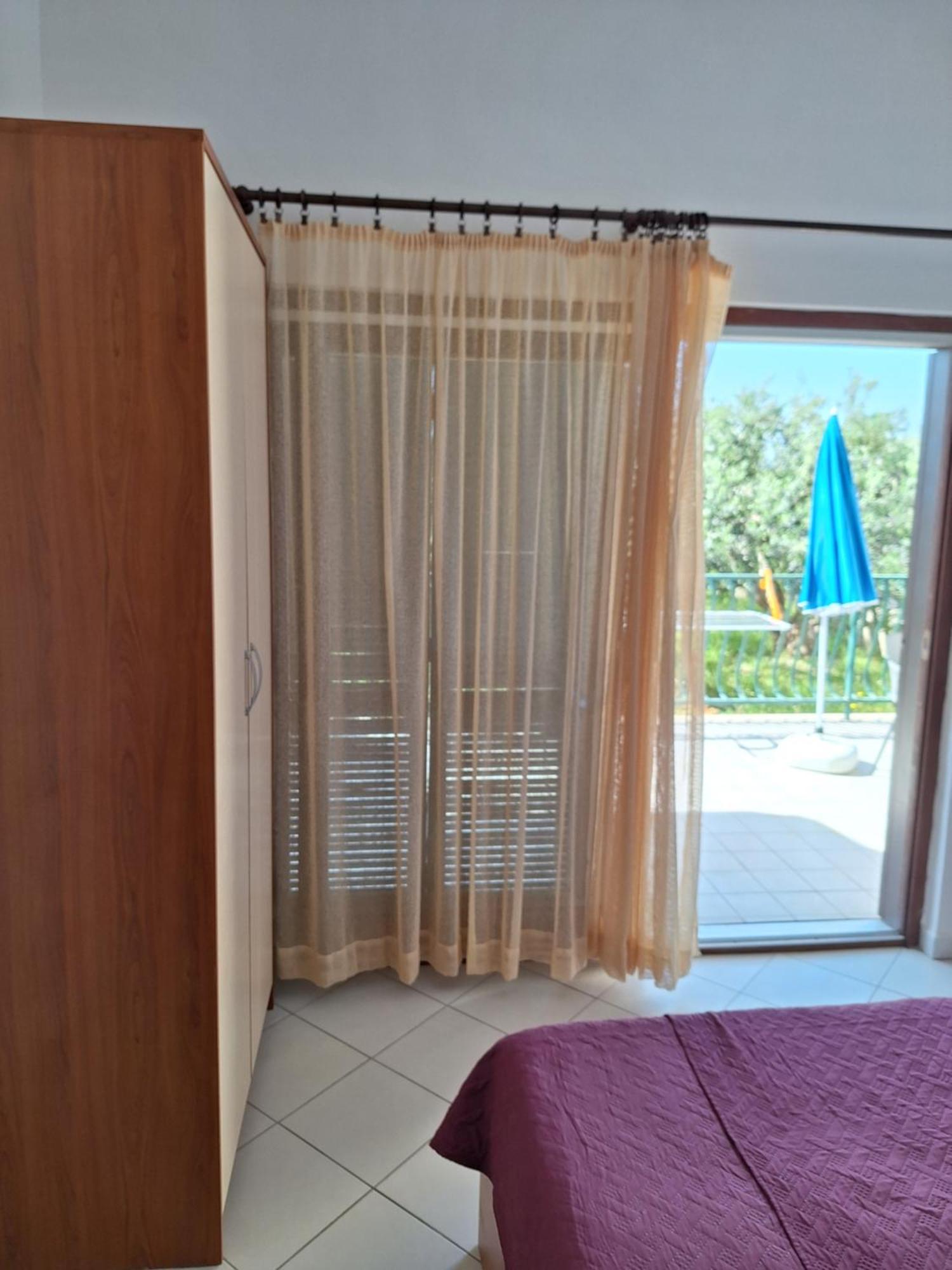 Ante Apartments Duće Стая снимка