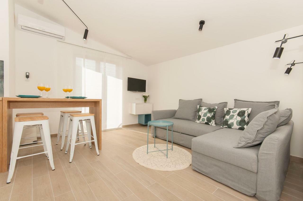Ante Apartments Duće Екстериор снимка